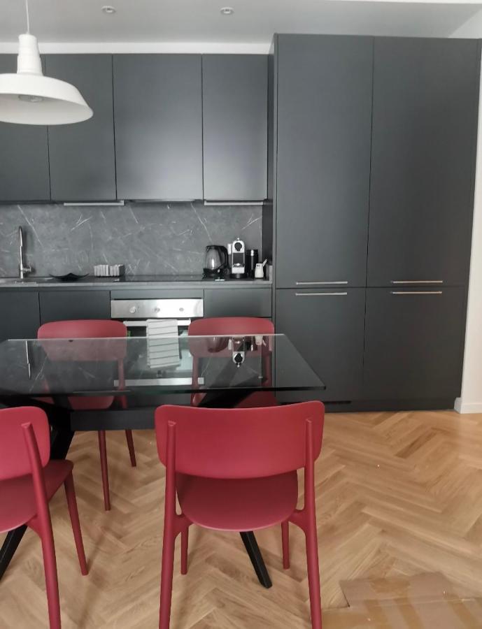 Milano: Incantevole Appartamento In Pieno Centro - Fancy Yellow Apartments المظهر الخارجي الصورة